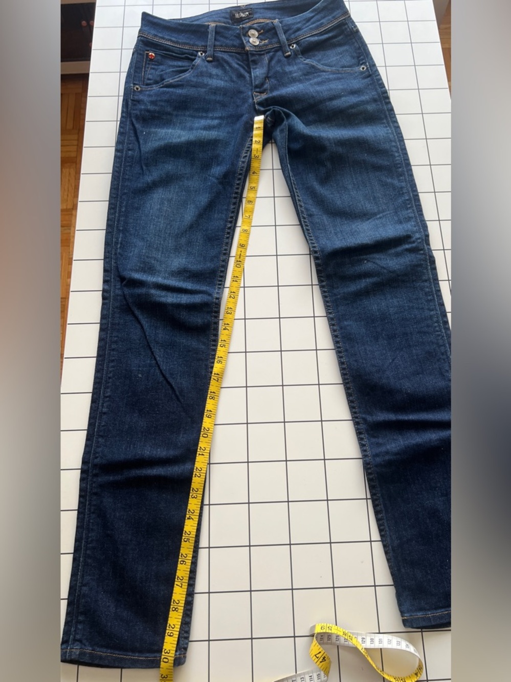 Hudson Skinny Jeans Dark Blue Denim NWT Size 25
